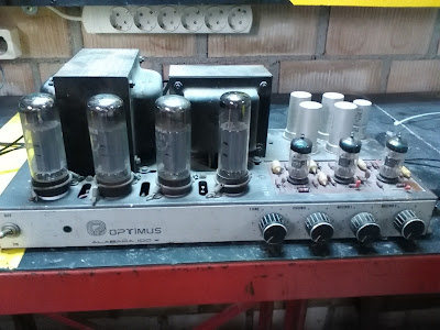 Amplificador a válvulas Optimus Alabama 100W